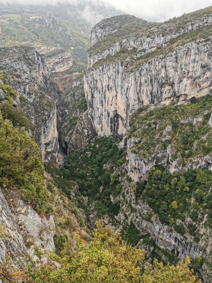 La Peyregoune, Logement En Pleine Nature Et Table D'Hotes Blieux Екстериор снимка