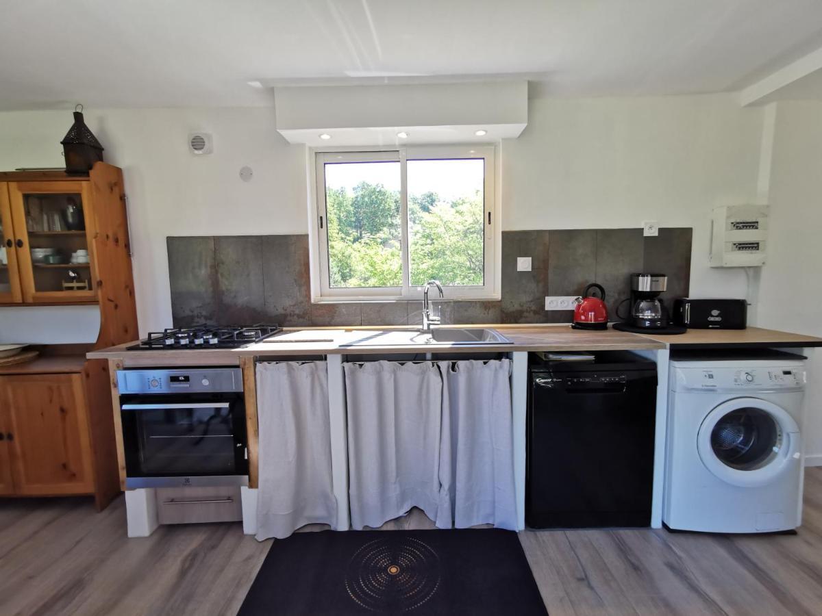 La Peyregoune, Logement En Pleine Nature Et Table D'Hotes Blieux Екстериор снимка