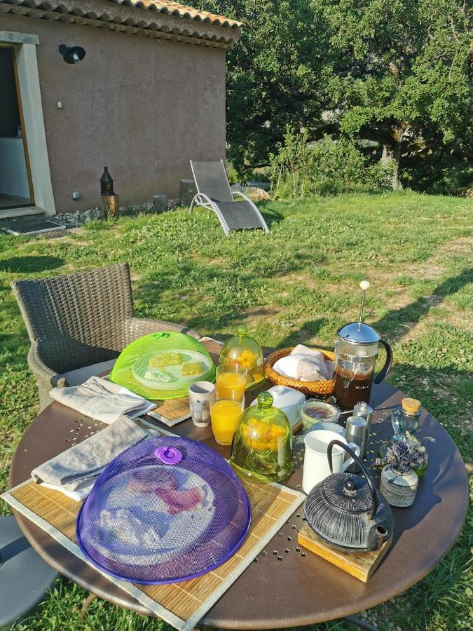 La Peyregoune, Logement En Pleine Nature Et Table D'Hotes Blieux Екстериор снимка