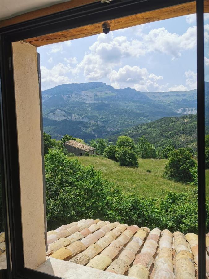 La Peyregoune, Logement En Pleine Nature Et Table D'Hotes Blieux Екстериор снимка